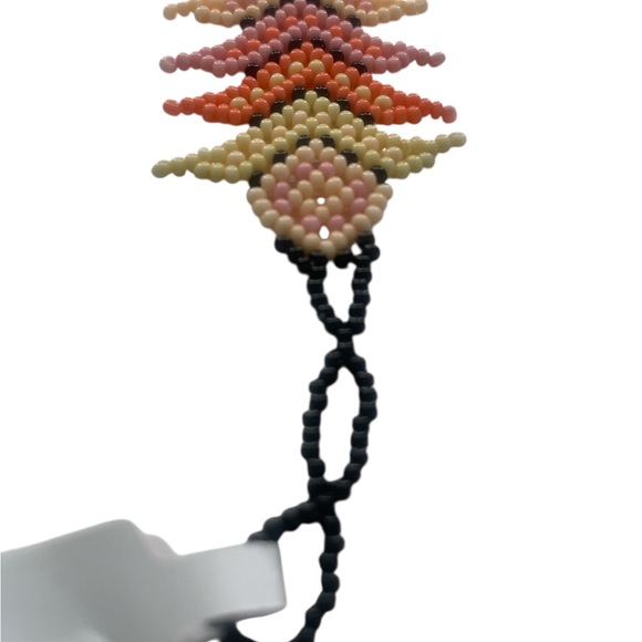 Mexican Huichol Beaded Bracelet, Czech Glass Beads, Flower - Picture 3 of 7